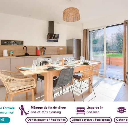 Holiday home Maison Lumineuse Pour 8 Avec Grand Jardin